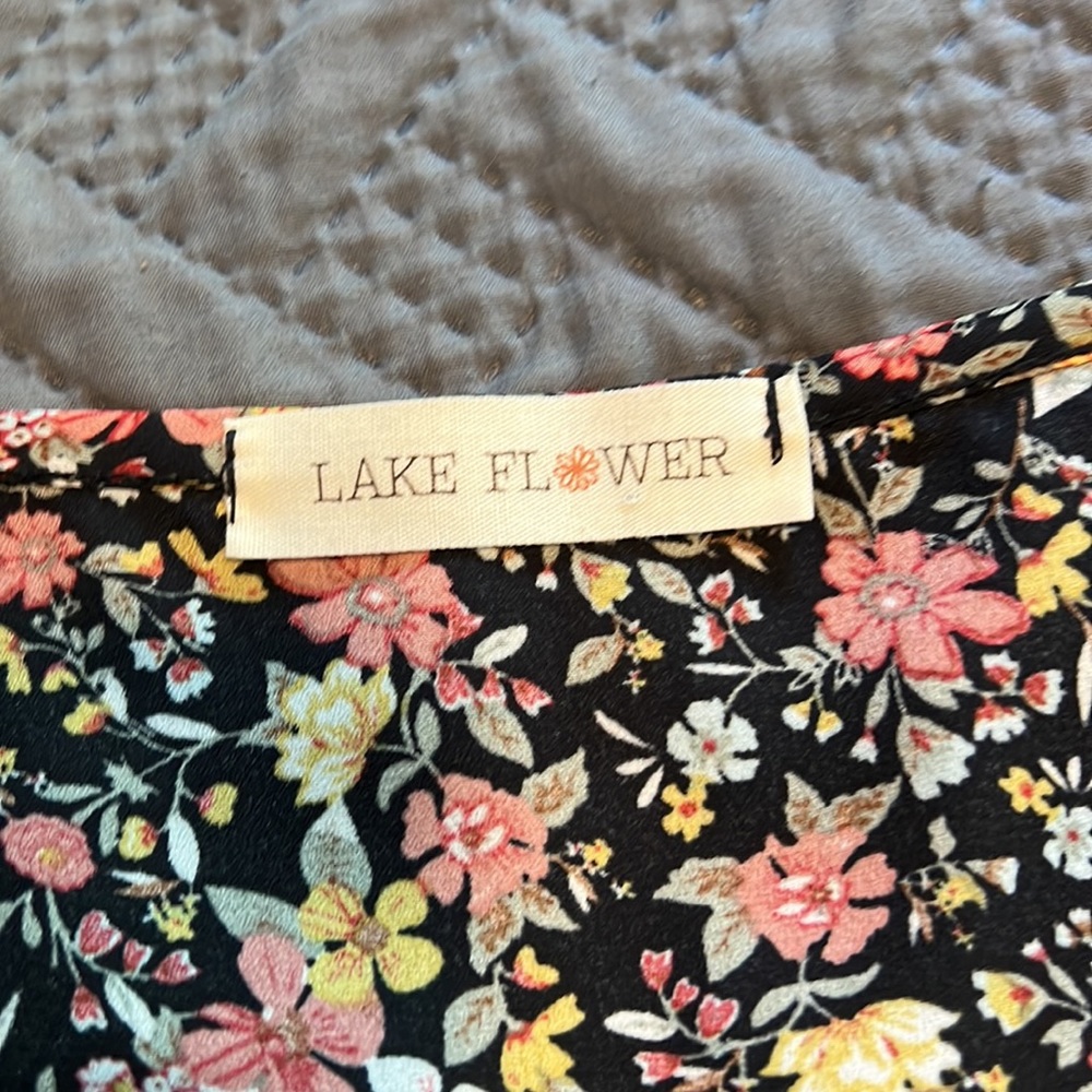 B04 - Lake Flower : Floral Blouse - L - Picture 8 of 9